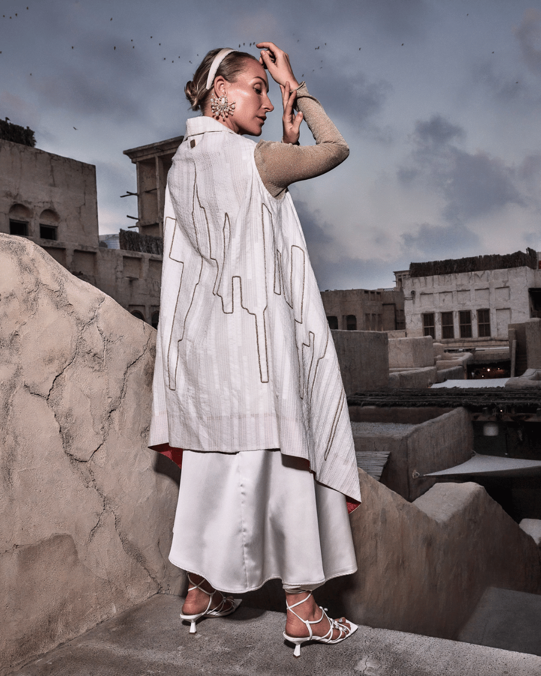 Mahira_Coat_Luxury_Women_Wear_Meaningful_Intentional_Sustainable_Fashion_Kashesh_Global_Dubai_Leadership
