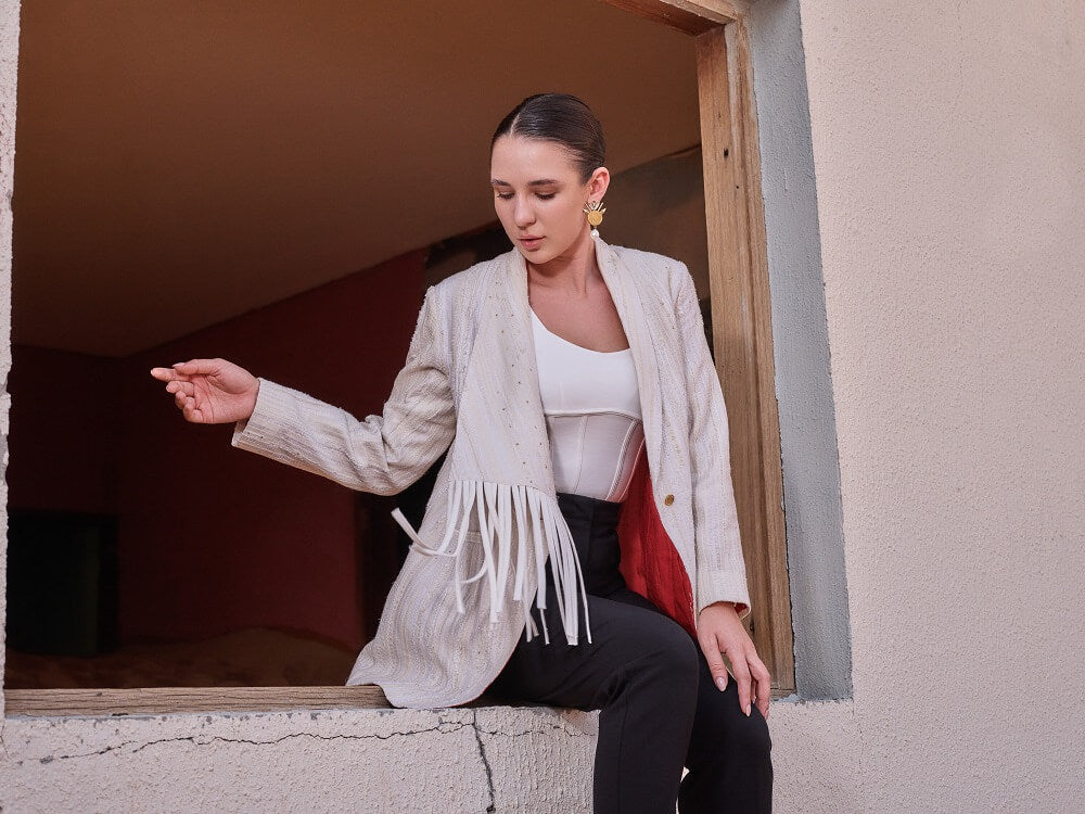 Sajuwa_Coat_Sustainable_Luxury_Coat_Intentional_Women_Fashion_Dubai_Kashesh_Global